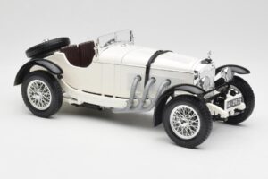 Mercedes SSKL Vit Bburago 1:18 3002 Metall — bild 6 av 8