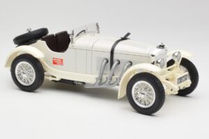 Mercedes SSKL Vit & Kräm Bburago 1:18 3002-M1 Metall — bild 4 av 6