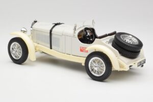 Mercedes SSKL Vit & Kräm Bburago 1:18 3002-M1 Metall — bild 5 av 6