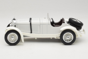 Mercedes SSKL Vit 1931 Bburago 1:18 3002-M2 Metall — bild 3 av 6
