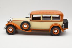 Mercedes Type Nurburg W08 460/460K Beige MCG 1:18 MCG18034 Metall — bild 3 av 6