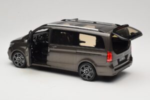 Mercedes V-Class W447 AMG Line Indium Grey Norev 1:18 183873 Metall — bild 5 av 8