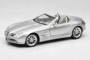 Mercedes Vision SLR Roadster Silver Maisto 1:18 B66962107 Metall