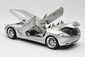 Mercedes Vision SLR Roadster Silver Maisto 1:18 B66962107 Metall — bild 5 av 8