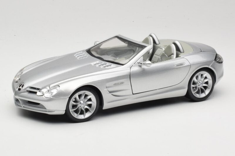 Mercedes Vision SLR Roadster Silver Maisto 1:18 B66962107 Metall