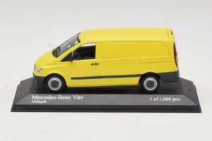 Mercedes Vito Kastenwagen Gul Minichamps 1:43 400032260 Metall