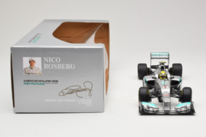 Mercedes W03 #8 N. Rosberg Mercedes AMG Petronas 2012 Minichamps 1:18 110120008 Metall — bild 6 av 7