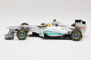 Mercedes W03 #8 N. Rosberg Mercedes AMG Petronas Showcar 2012 Minichamps 1:18 110120078 Metall — bild 3 av 7