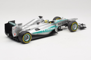 Mercedes W04 #9 N. Rosberg Mercedes AMG Petronas Showcar 2013 Minichamps 1:18 110130079 Metall — bild 2 av 7