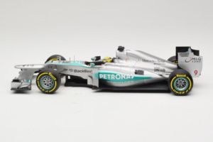 Mercedes W04 #9 N. Rosberg Mercedes AMG Petronas Showcar 2013 Minichamps 1:18 110130079 Metall — bild 3 av 7