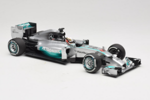Mercedes W05 #44 L. Hamilton Mercedes AMG Petronas Chinese Grand Prix Winner 2014 Minichamps 1:18 110140244 Metall — bild 4 av 7