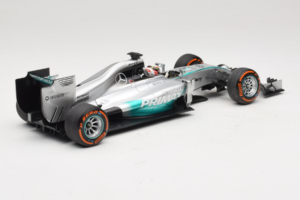 Mercedes W05 #44 L. Hamilton Mercedes AMG Petronas Malaysian Grand Prix Winner 2014 Minichamps 1:18 110140144 Metall — bild 2 av 7