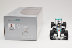 Mercedes W06 #44 L. Hamilton Mercedes AMG Petronas Japanese Grand Prix Winner 2015 Minichamps 1:18 110150344 Metall — bild 6 av 7