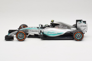 Mercedes W06 #6 N. Rosberg Mercedes AMG Petronas Japanese Grand Prix 2015 Minichamps 1:18 110150206 Metall — bild 3 av 7