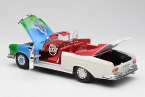 Mercedes 280SE W108 Tricolor Maisto 1:18 56014 Metall — bild 5 av 8