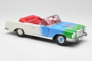 Mercedes 280SE W108 Tricolor Maisto 1:18 56014 Metall — bild 6 av 8