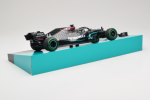 Mercedes W11 #44 L. Hamilton Mercedes AMG Petronas Turkish Grand Prix Winner World Champion 2020 Minichamps 1:18 113201444 Re — bild 3 av 7