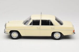 Mercedes W115 Beige Taxi MCG 1:18 MCG18055 Metall — bild 3 av 6