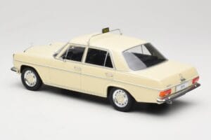 Mercedes W115 Beige Taxi MCG 1:18 MCG18055 Metall — bild 5 av 6