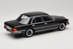 Mercedes W116 Svart MCG 1:18 MCG18551 Metall — bild 2 av 6