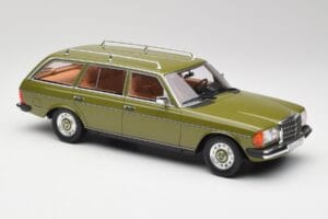 Mercedes W123 200T Cypress Grön BoS Models 1:18 BOS008 Metall — bild 4 av 6