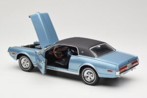 Mercury Cougar XR-7 Blå Sun Star 1:18 1562 Metall — bild 5 av 8