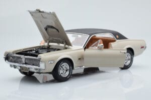 Mercury Cougar XR7-G Fawn Sun Star 1:18 1572 Metall — bild 2 av 8