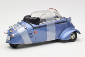 Messerschmitt KR200 Blå Revell 1:18 08944 Metall — bild 2 av 6