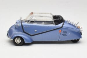 Messerschmitt KR201 Roadster Blå Revell 1:18 08966 Metall — bild 4 av 8
