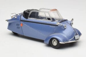 Messerschmitt KR201 Roadster Blå Revell 1:18 08966 Metall — bild 6 av 8