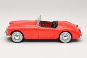 MG A 1600 Roadster Mk I Elvis Presley Blue Hawaii Movie GreenLight 1:18 13524 Metall — bild 4 av 8