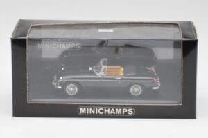 MGB Cabriolet Svart Minichamps 1:43 430131030 Metall — bild 4 av 4