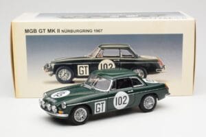 MGB GT Mk2 Nurburgring Grön AUTOart 1:18 86781 Metall — bild 8 av 8