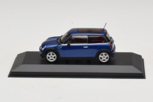 Mini Cooper Cabriolet Blå Minichamps 1:43 80420309092-R1 Metall