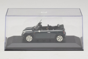 Mini Cooper Cabriolet Grön Med Vit Rand Minichamps 1:43 80420309093-R1 Metall — bild 4 av 5