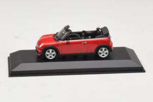 Mini Cooper R52 Cabriolet Röd Minichamps 1:43 431138230 Metall