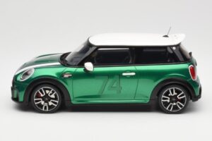 MINI Cooper F56 JCW British Racing Grön Otto 1:18 OT1098 Resin — bild 3 av 6