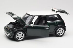 Mini Cooper Mk7 Grön Maisto 1:18 7271336 Metall — bild 2 av 8