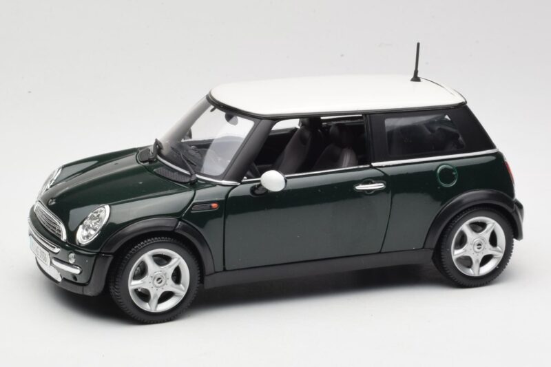Mini Cooper Mk7 Grön Maisto 1:18 7271336 Metall