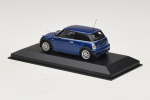 Mini Cooper One R50 Aero Blå Minichamps 1:43 431138270 Metall — bild 3 av 4
