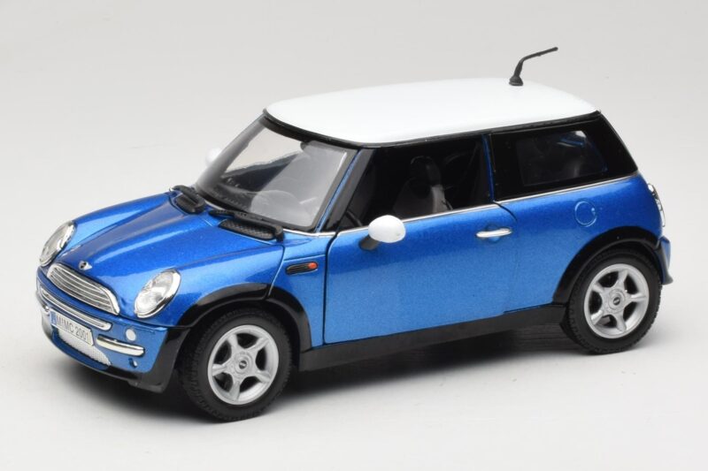 Mini Cooper R50 Blå med Vitt Tak Mondo Motors 1:18 MINI004 Metall