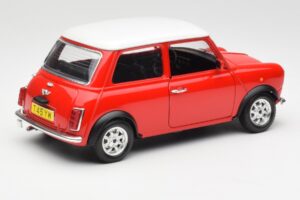 Mini Cooper Röd Bburago 1:18 3379 Metall — bild 3 av 8