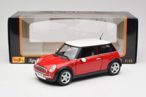 Mini Cooper R50 Röd Maisto 1:18 31619 Metall — bild 2 av 8