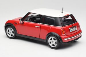 Mini Cooper R50 Röd Maisto 1:18 31619 Metall — bild 4 av 8