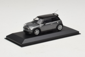 Mini Cooper S Grey Metallic Minichamps 1:43 80420148551-R1 Metall — bild 2 av 4