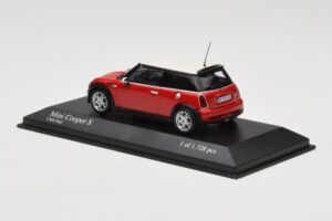 MINI Cooper S R53 Röd Minichamps 1:43 431138200 Metall — bild 3 av 5
