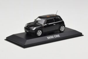 Mini One R50 Svart Med Svart Tak Minichamps 1:43 MINI005 Metall — bild 2 av 5