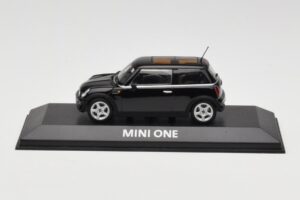 Mini One R50 Svart Med Svart Tak Minichamps 1:43 MINI005 Metall