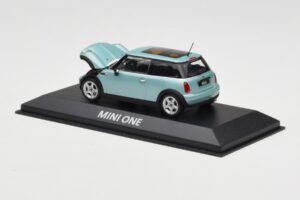 Mini One R50 Ljusgrön Med Ljusgrönt Tak Minichamps 1:43 MINI003 Metall — bild 3 av 4