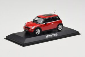 Mini One R50 Röd Med Rött Tak Minichamps 1:43 MINI001 Metall — bild 2 av 5